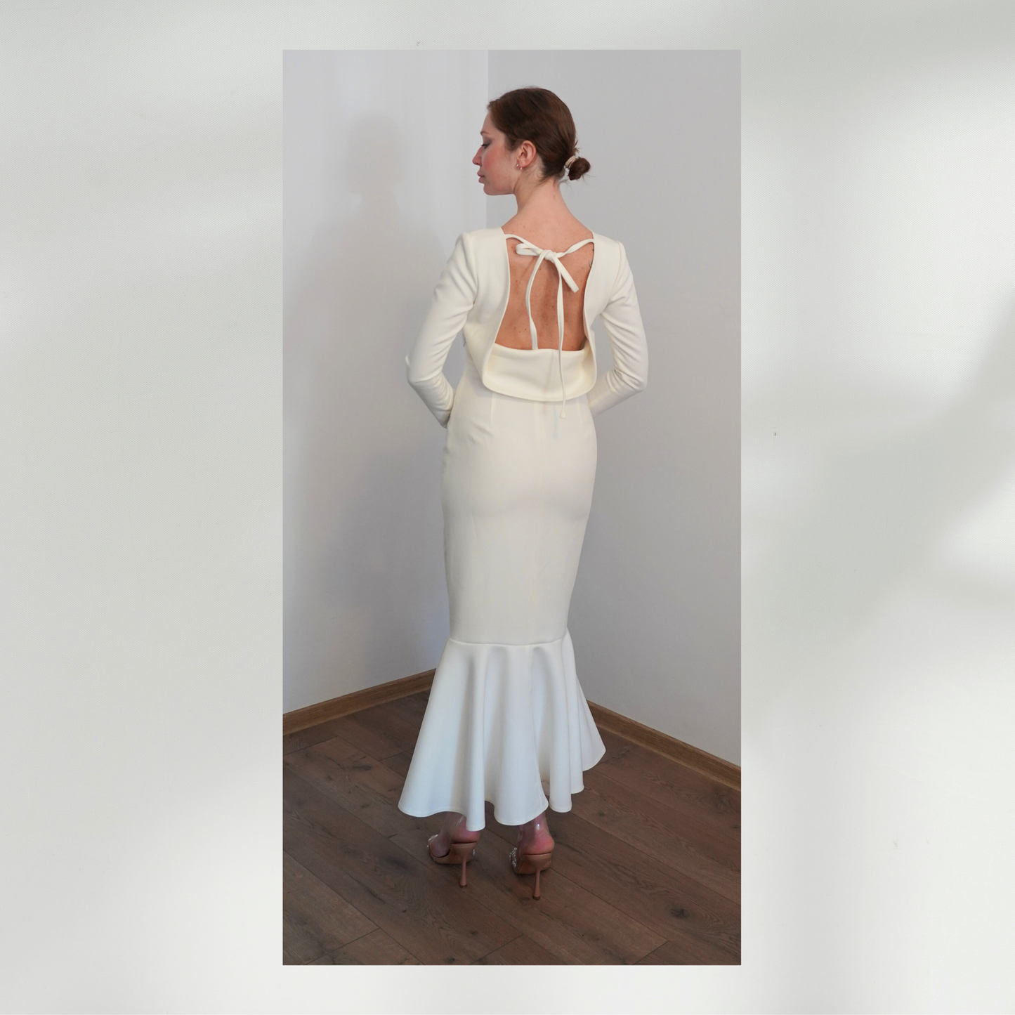 Rochie de mireasa simpla si eleganta cu spatele gol - Ela
