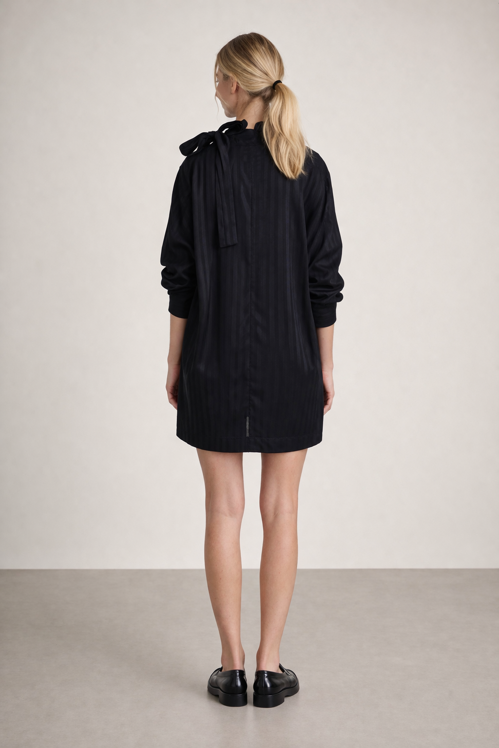 Valentina Black Oversized Dress – Minimalist Soft Luxury